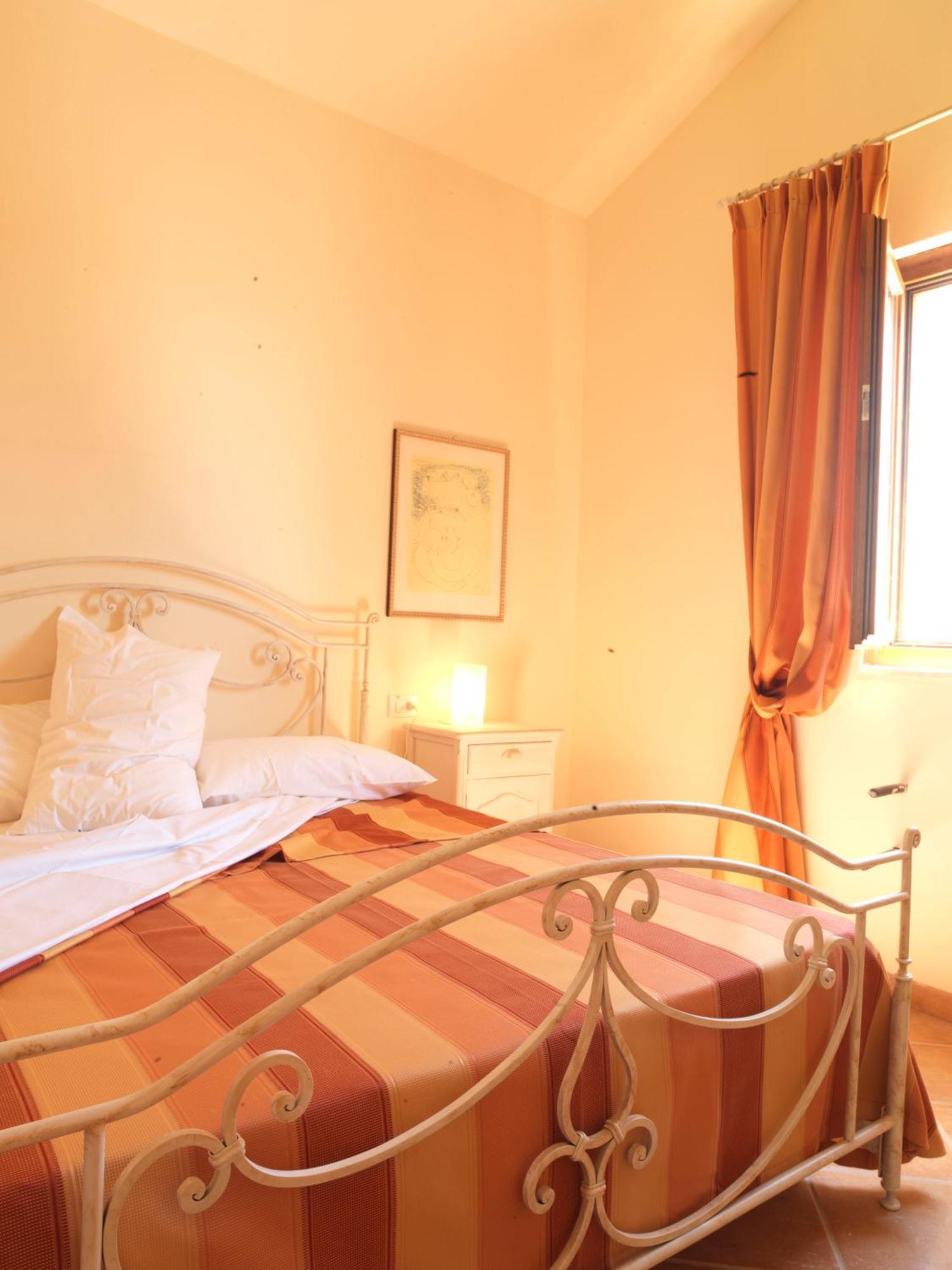 Contado San Lorenzo B&B And Wine Castilenti Bagian luar foto
