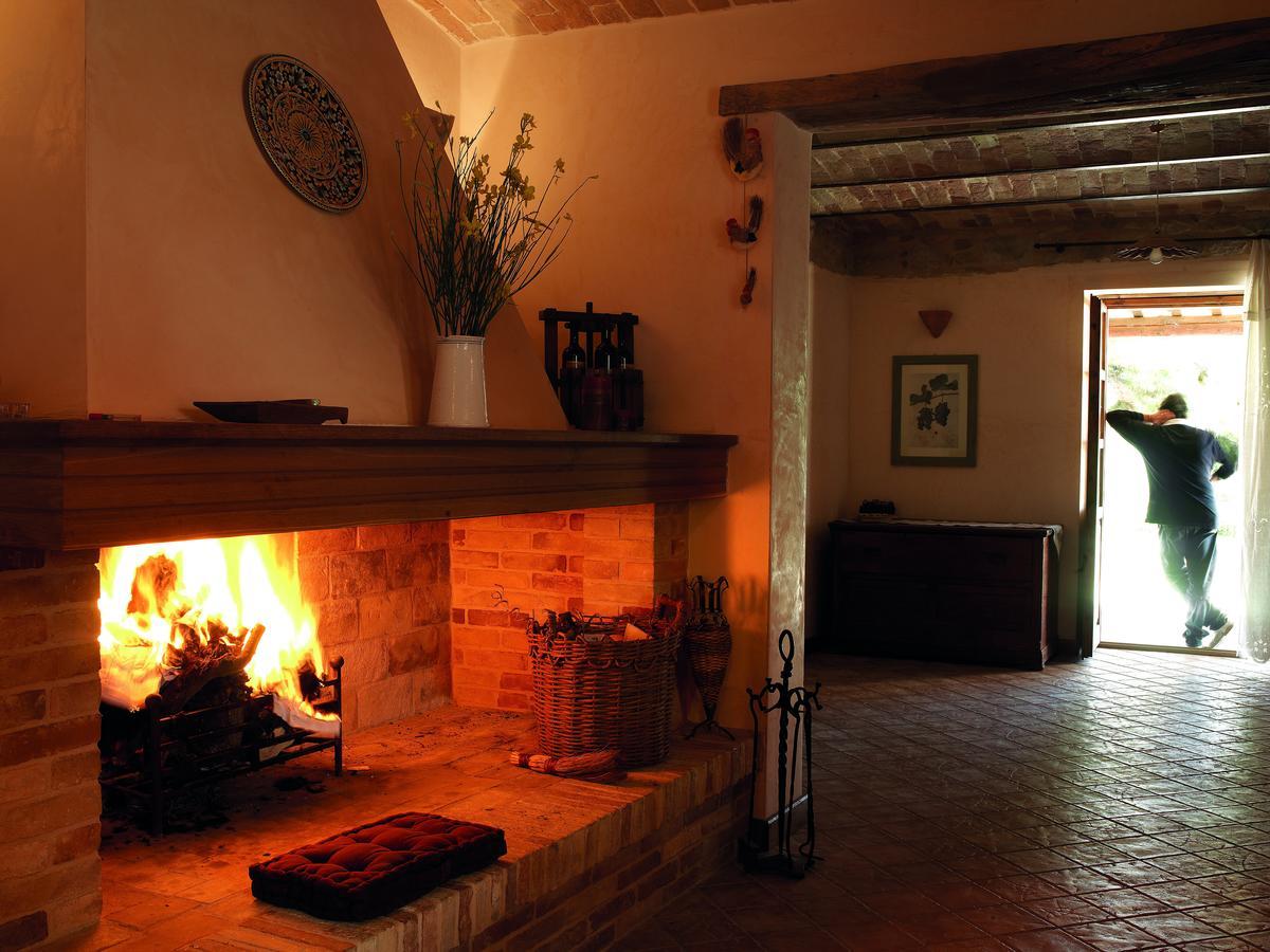 Contado San Lorenzo B&B And Wine Castilenti Bagian luar foto