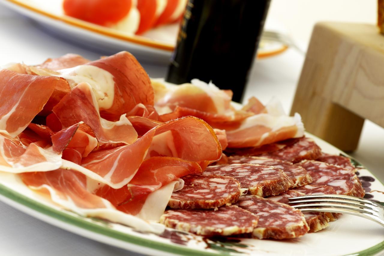 Contado San Lorenzo B&B And Wine Castilenti Bagian luar foto